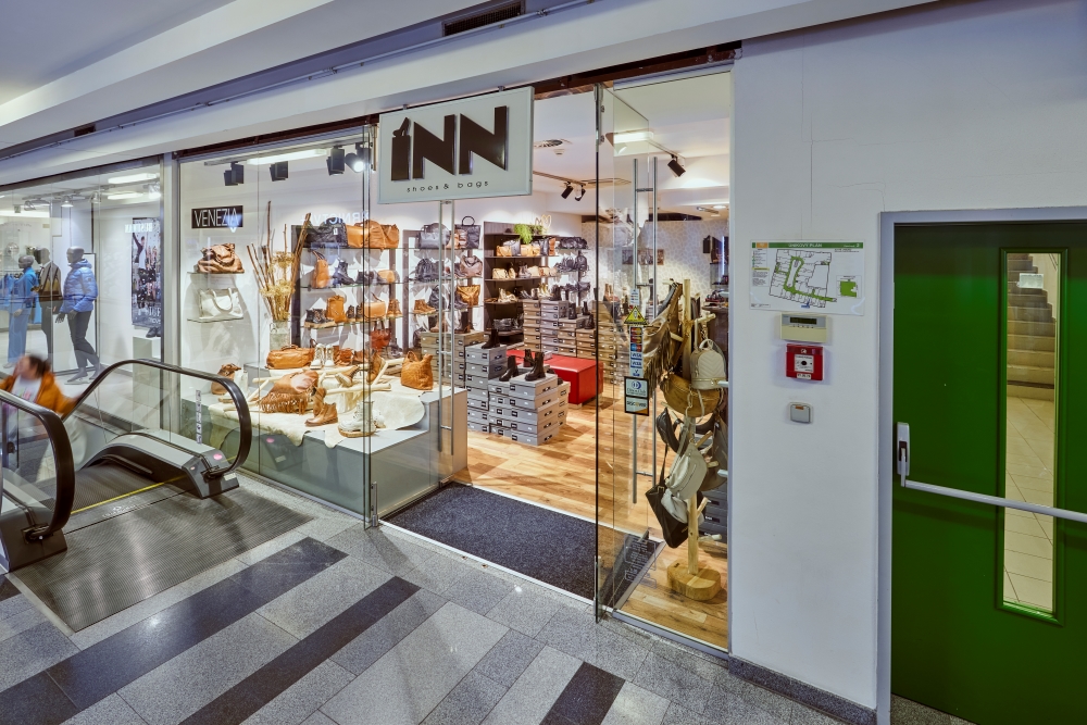 Inn Shoes & Bags