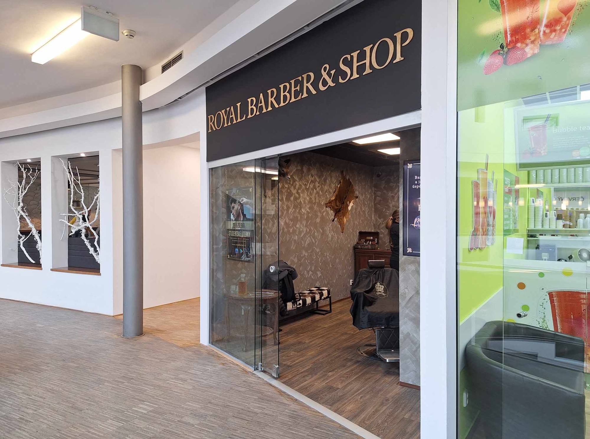 Royal barber & shop